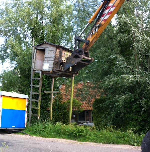 140520-hut-verplaatsen